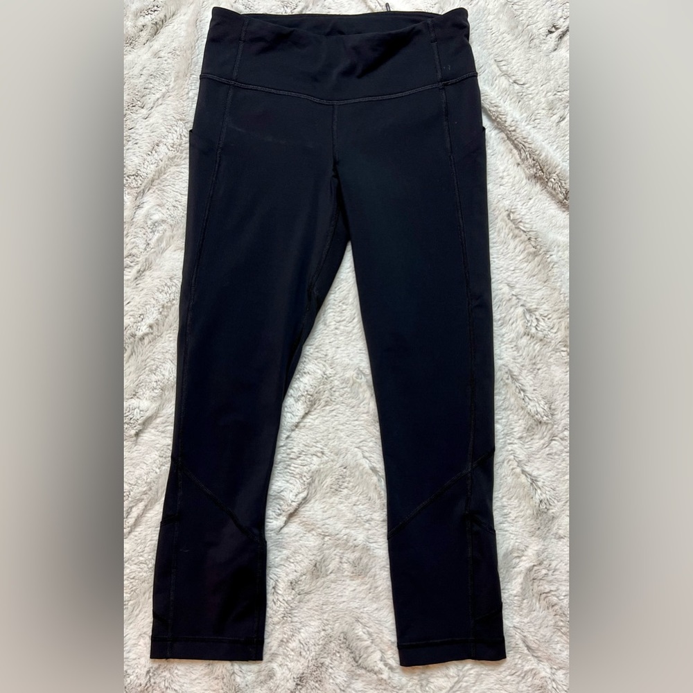 Lululemon Womens Size 4 Black Cropped Leggings